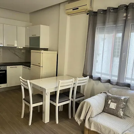 Cosy New Front * نيا ميشانيونا